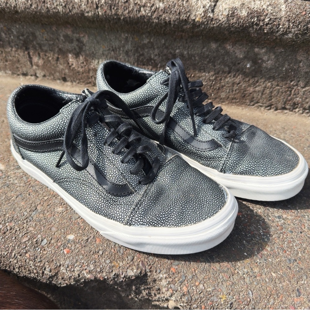 stingray vans 🏝️